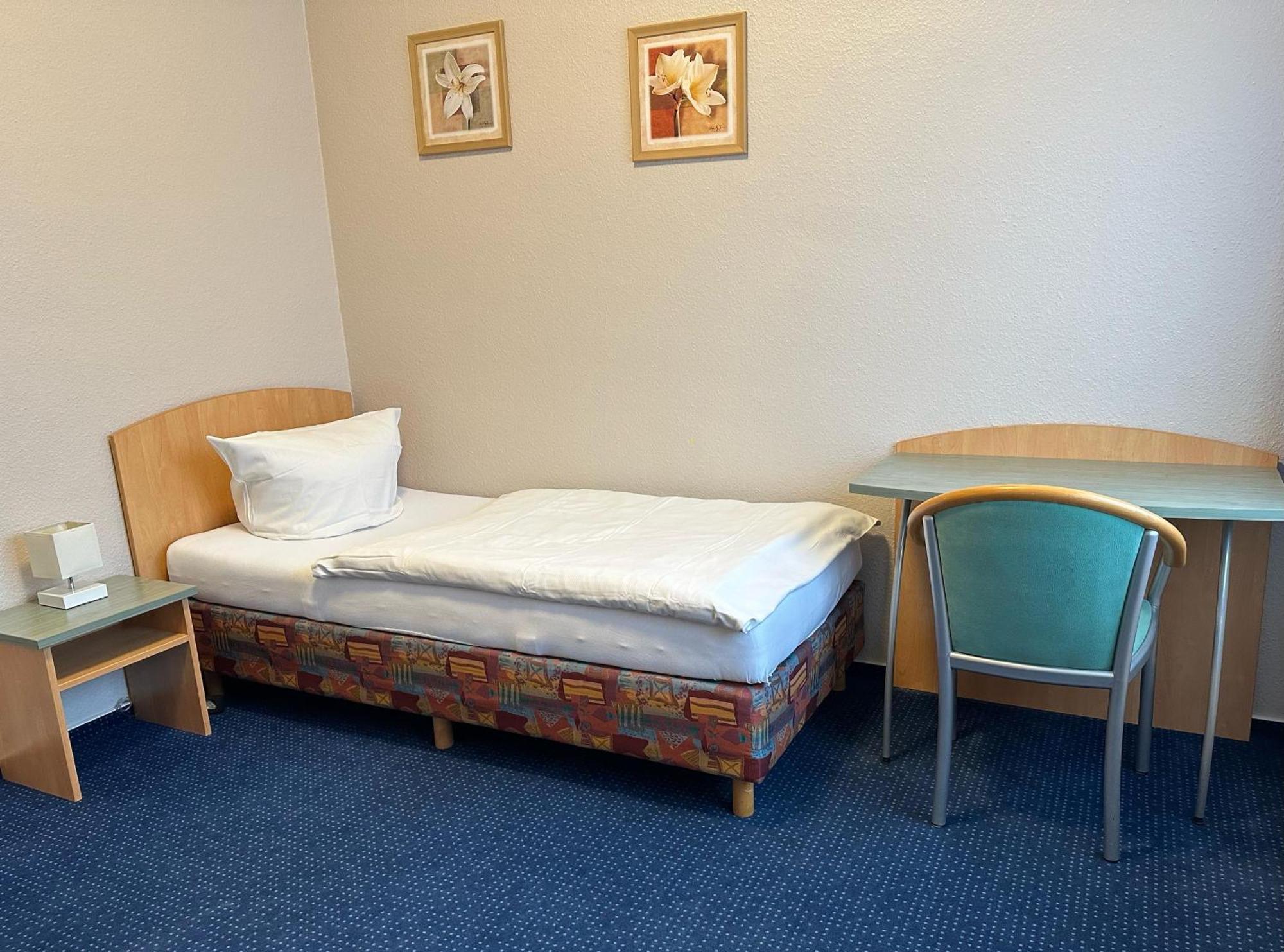Hotel Km Darmstadt Eksteriør billede