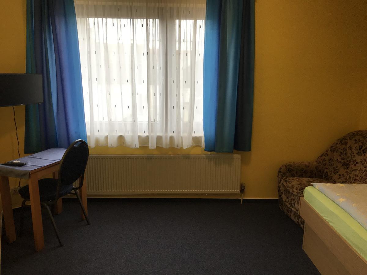Hotel Km Darmstadt Eksteriør billede