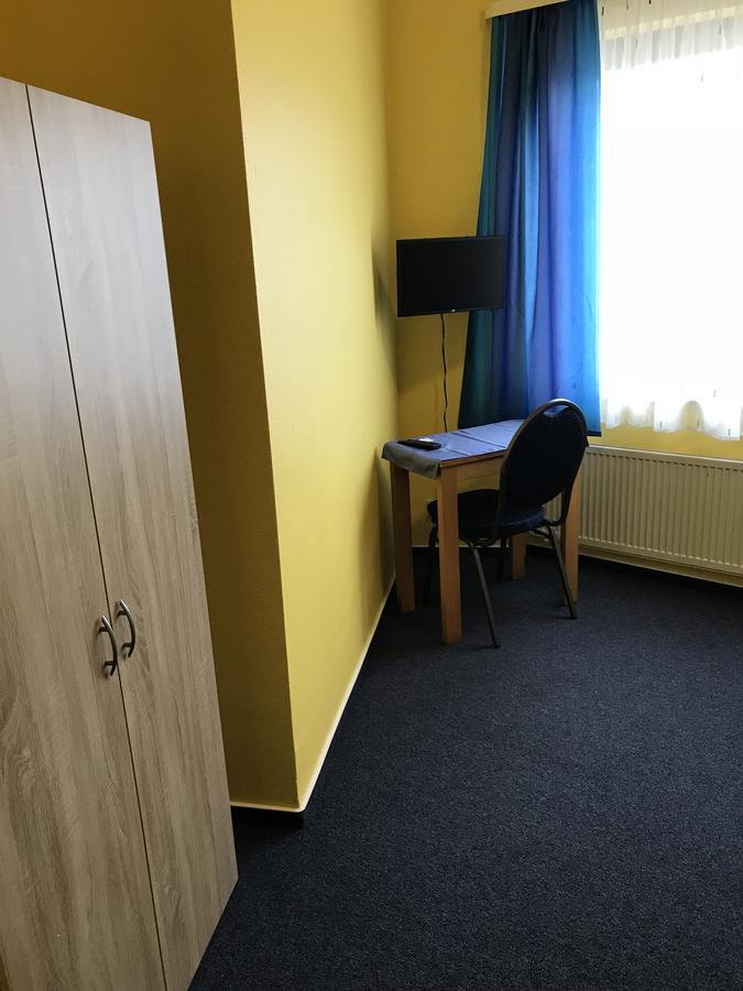 Hotel Km Darmstadt Eksteriør billede
