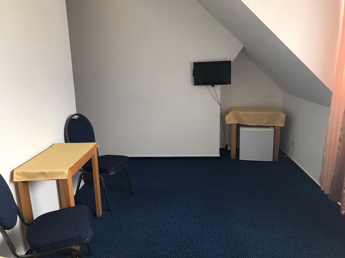 Hotel Km Darmstadt Eksteriør billede